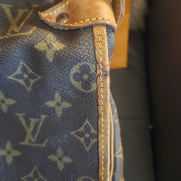 🛑SOLD SOLD SOLD 🛑Louis Vuitton LV Crossbody bag Saumur 35 Brown Monogram - Picture 13 of 16
